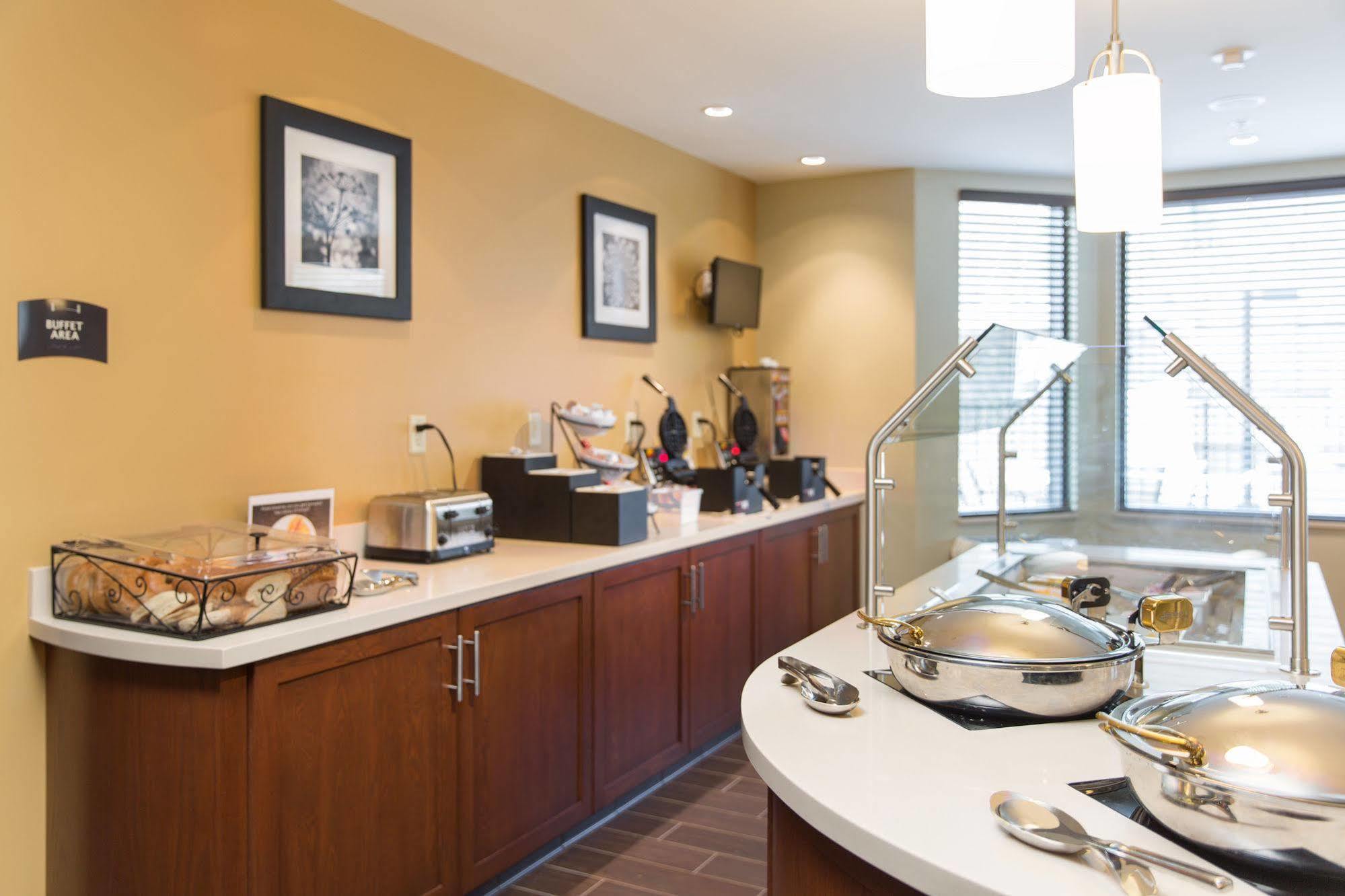 Staybridge Suites Corona South By Ihg Ngoại thất bức ảnh