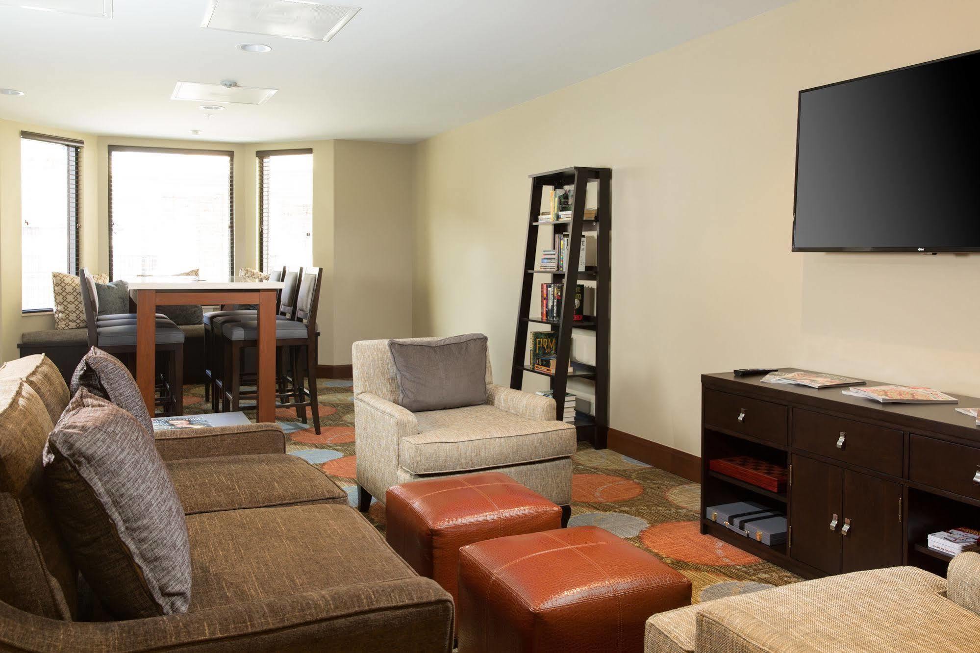 Staybridge Suites Corona South By Ihg Ngoại thất bức ảnh