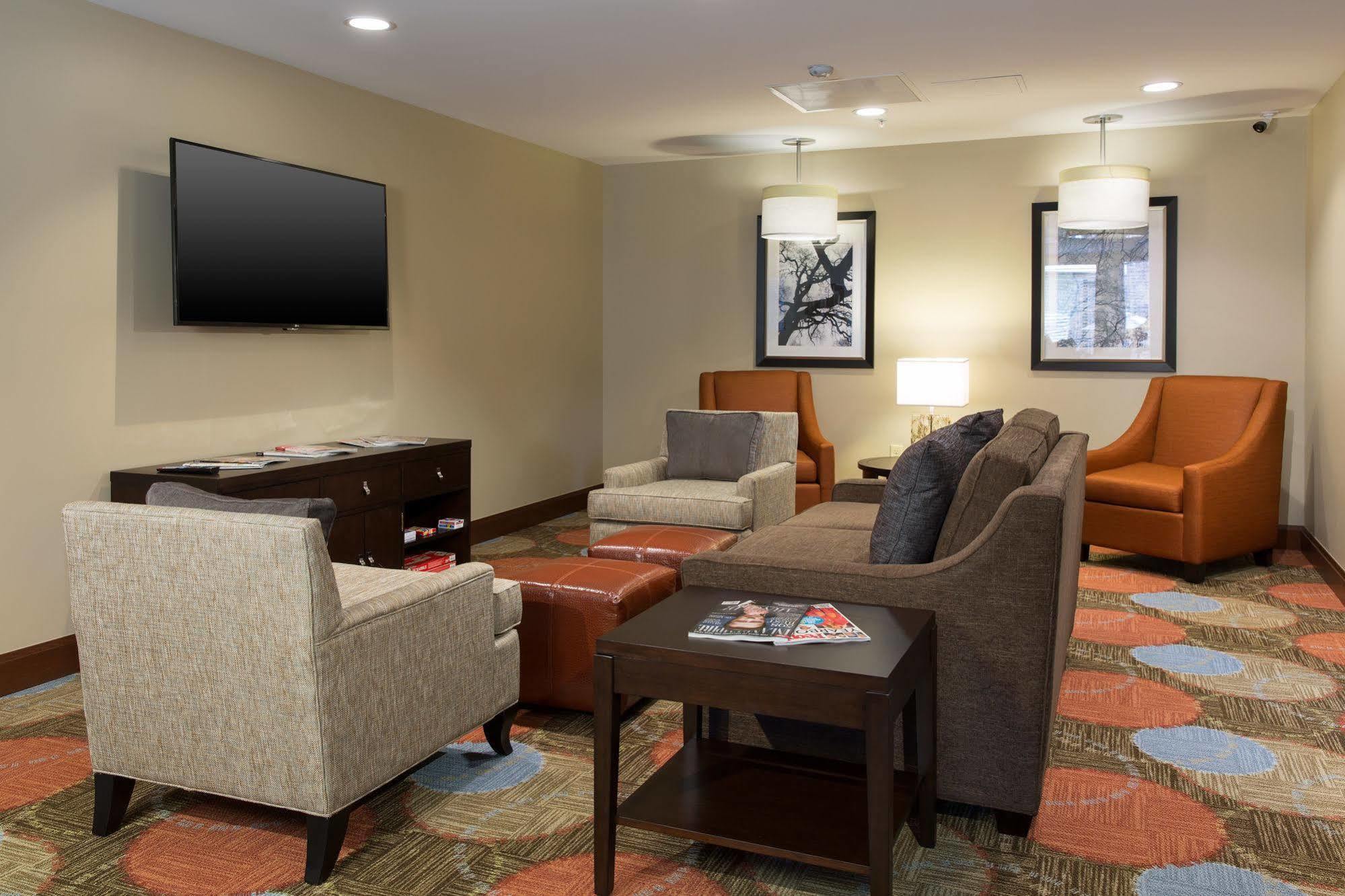 Staybridge Suites Corona South By Ihg Ngoại thất bức ảnh